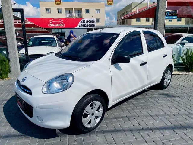 Carro Nissan March 2013 1.0 16V (Flex)