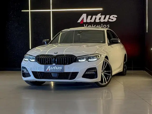 Carro BMW 320i 2022 M Sport 2.0 Turbo (Aut)