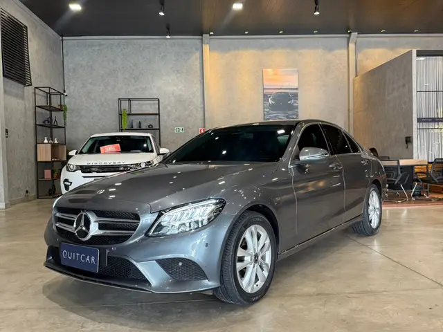 Carro Mercedes-Benz C 180  2020 Avantgarde 1.6 CGI Gasolina (Aut)