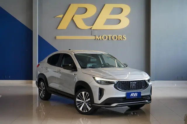 Carro Fiat Fastback 2025 Audace T200 Hybrid