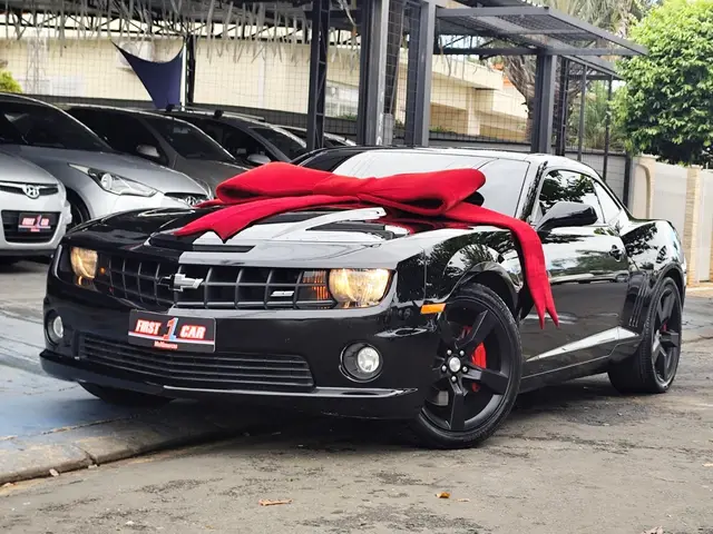 Carro Chevrolet Camaro 2011 SS 6.2