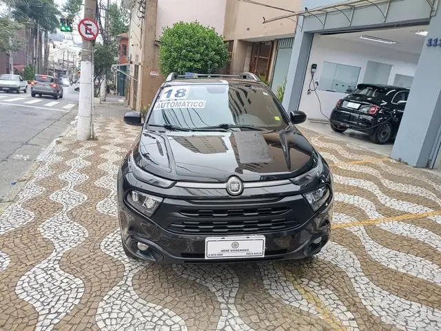 Carro Fiat Toro 2018 Blackjack 2.4 TigerShark AT9 (Flex)