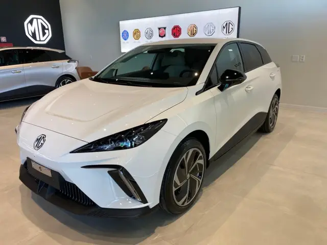 Carro MG MG4 2026 Luxury