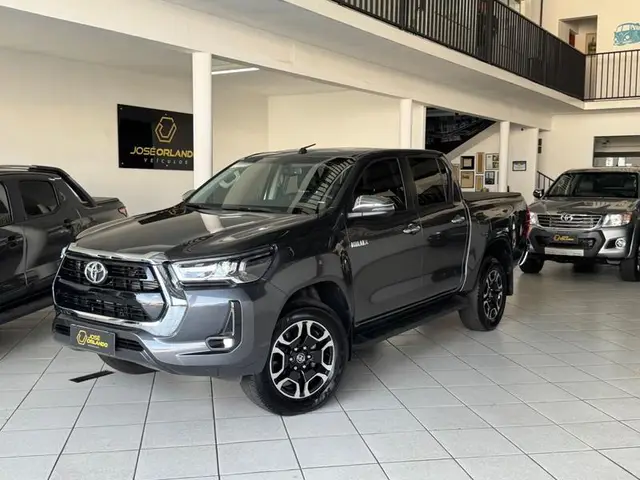 Carro Toyota Hilux Cabine Dupla 2025 SRV 4x4 2.8 Diesel