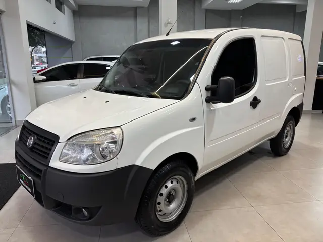 Carro Fiat Doblò Cargo 2015 1.8 E.torQ (Flex)