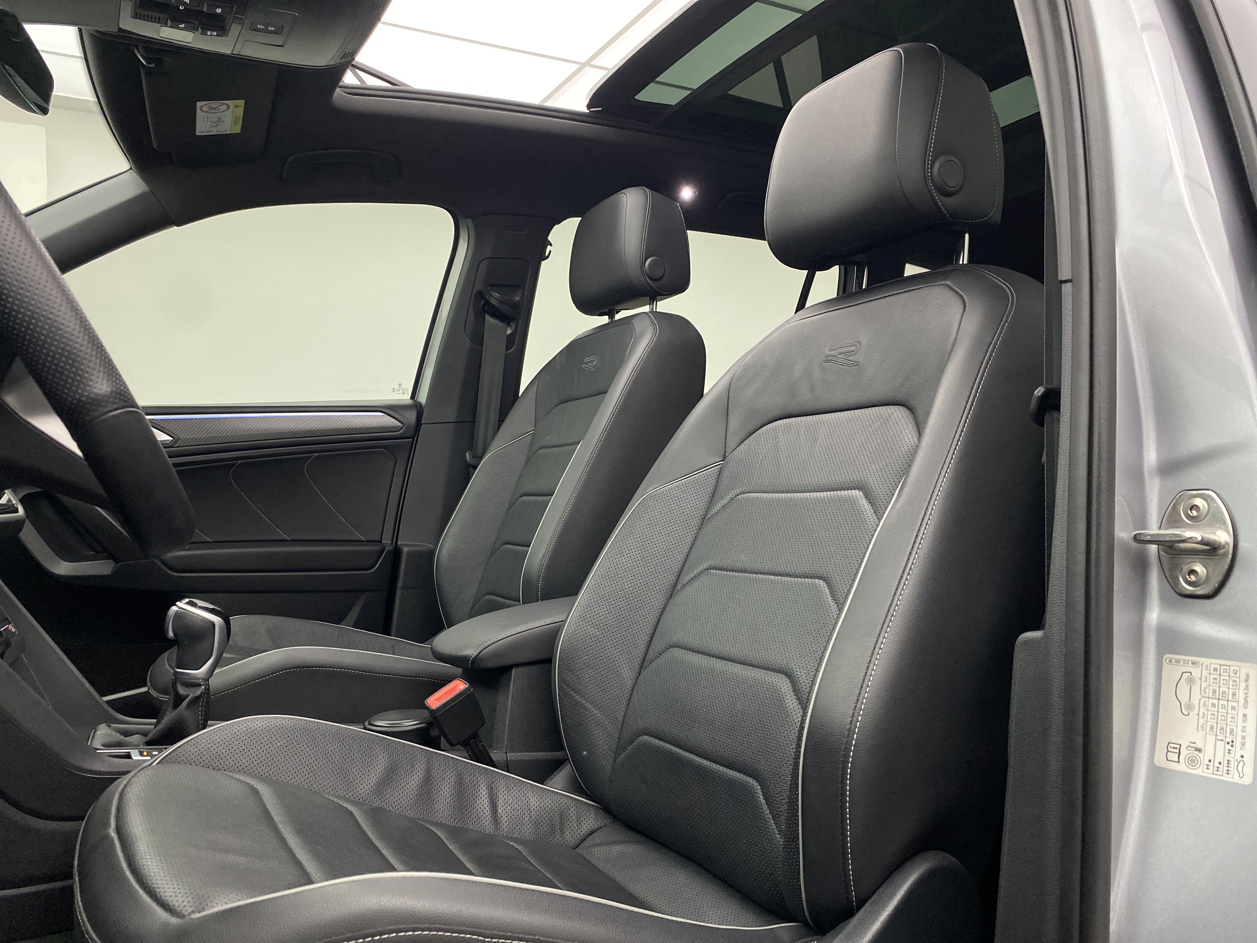 VW - Volkswagen-Tiguan-Allspace R-Line 2.0 TSi