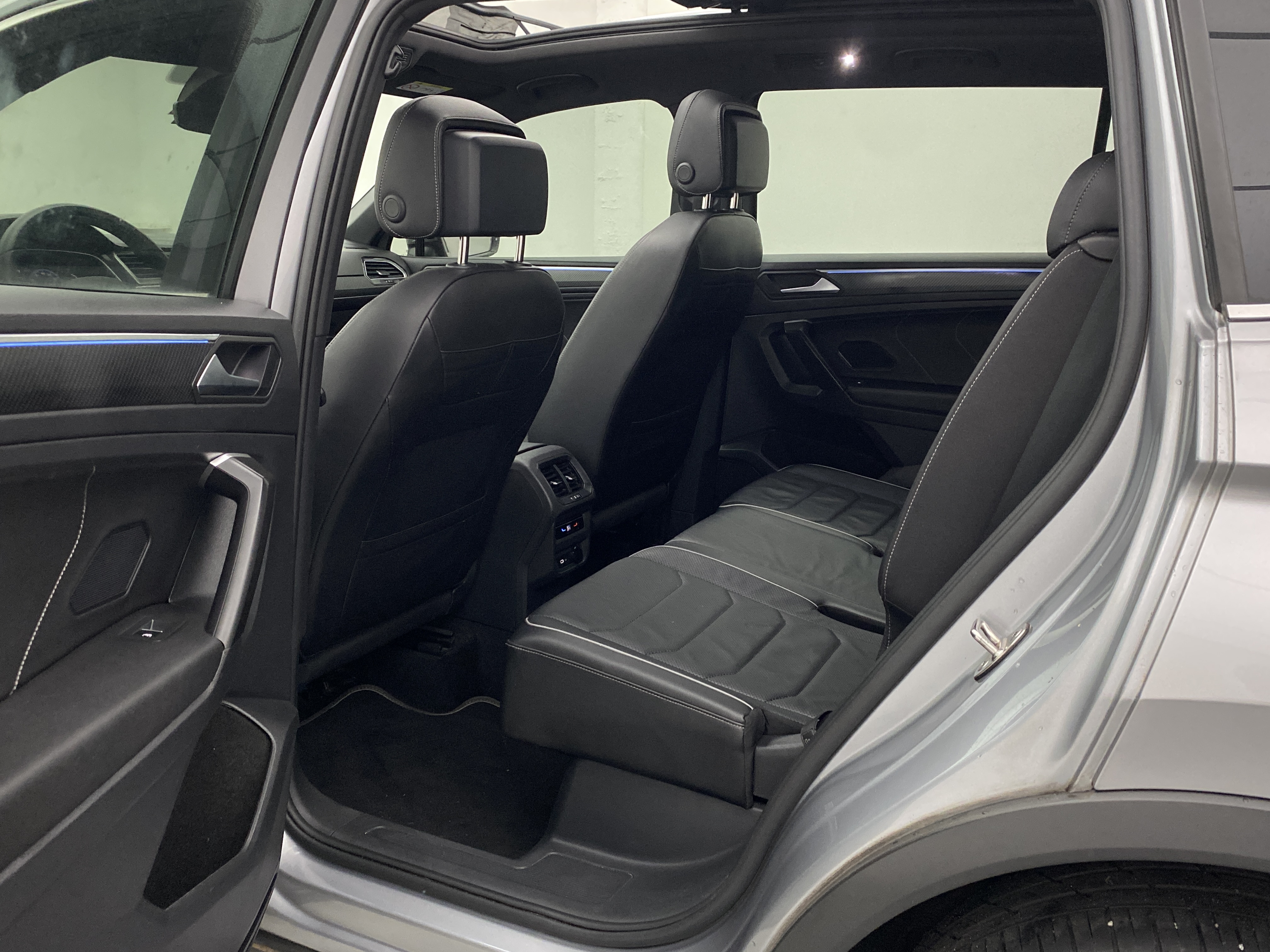 VW - Volkswagen-Tiguan-Allspace R-Line 2.0 TSi