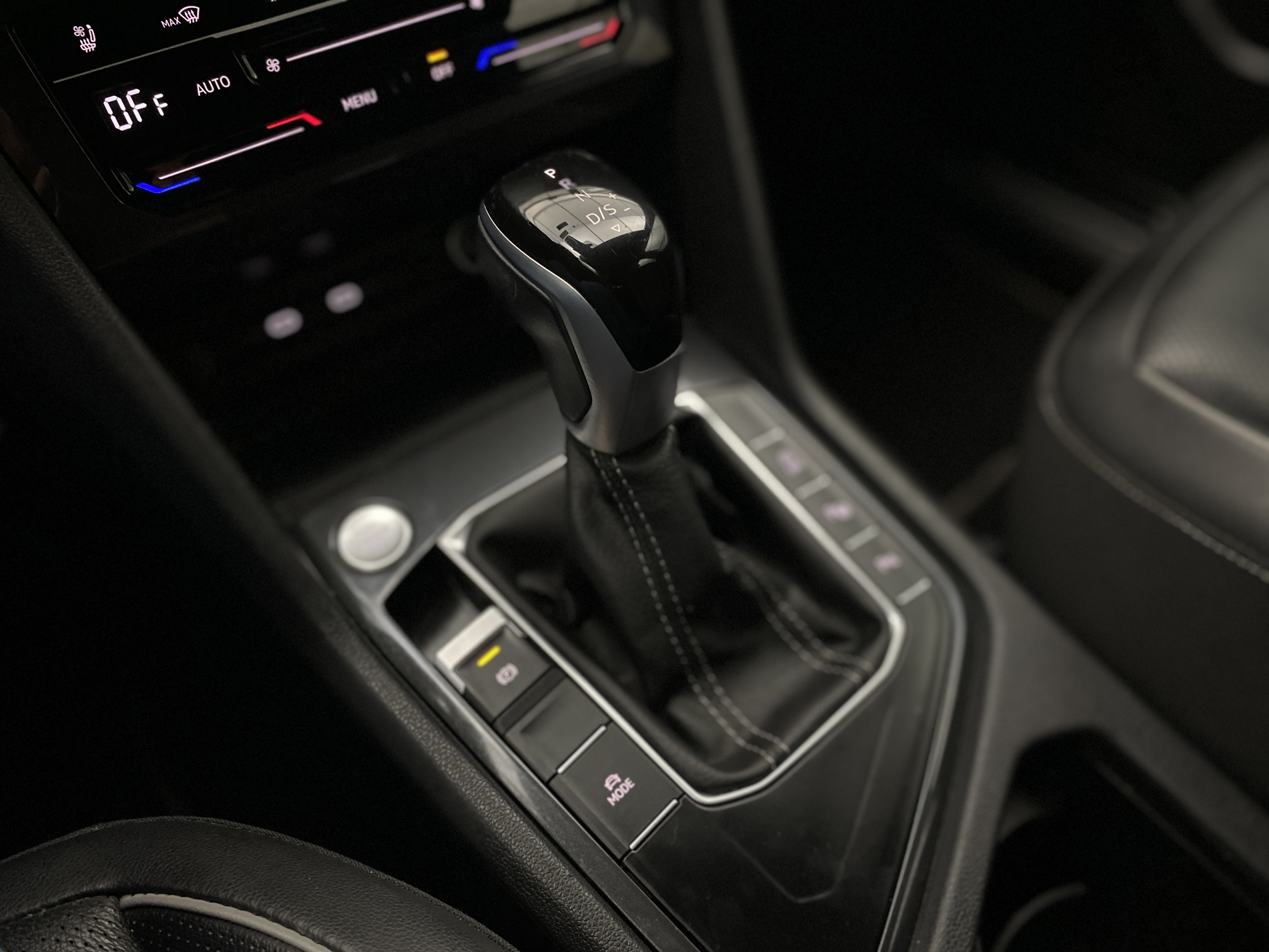 VW - Volkswagen-Tiguan-Allspace R-Line 2.0 TSi