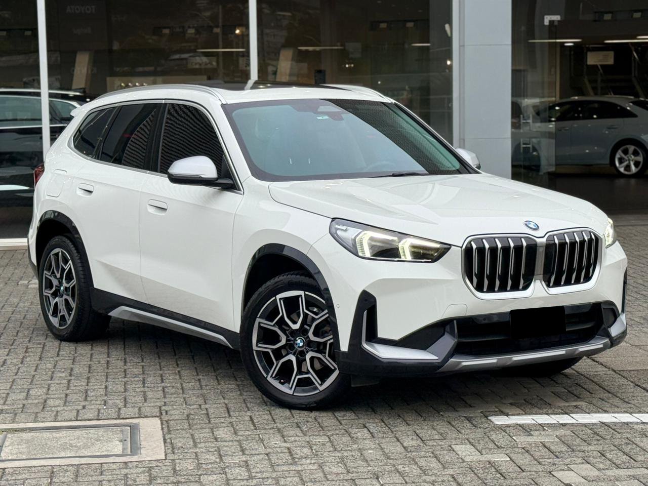 sDrive20i X Line 2.0 Turbo (Aut.)