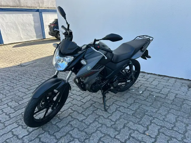 Moto Yamaha YBR 150 Factor 2021 ED