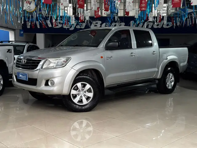 Carro Toyota Hilux Cabine Dupla 2013 Hilux 2.7 SR CD 4x2 (Flex) (Aut)