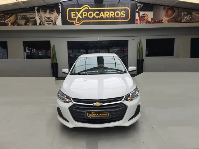 Carro Chevrolet Onix Plus 2023 LT 1.0 Turbo
