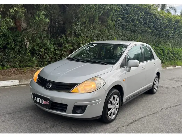 Carro Nissan Tiida Sedan 2012 1.8 16V (Flex)