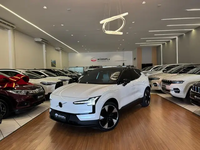 Carro Volvo EX30 2024 Core E60