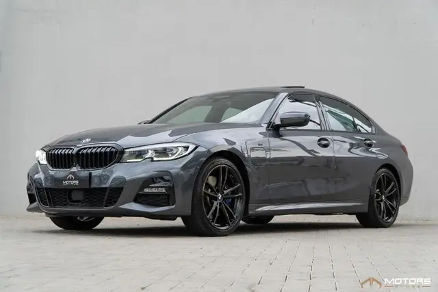Carro BMW 330e 2021 M Sport 2.0 Turbo Híbrido (Aut)