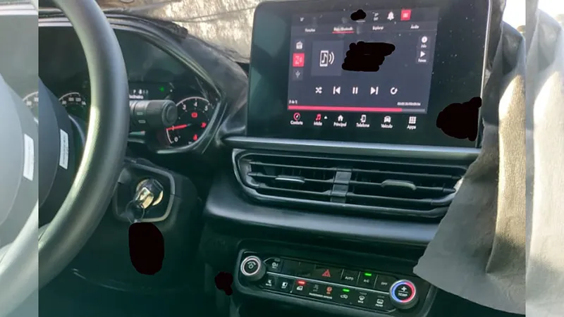 Fiat Pulse terá painel de mini-Compass com peças de Argo, Strada e Toro