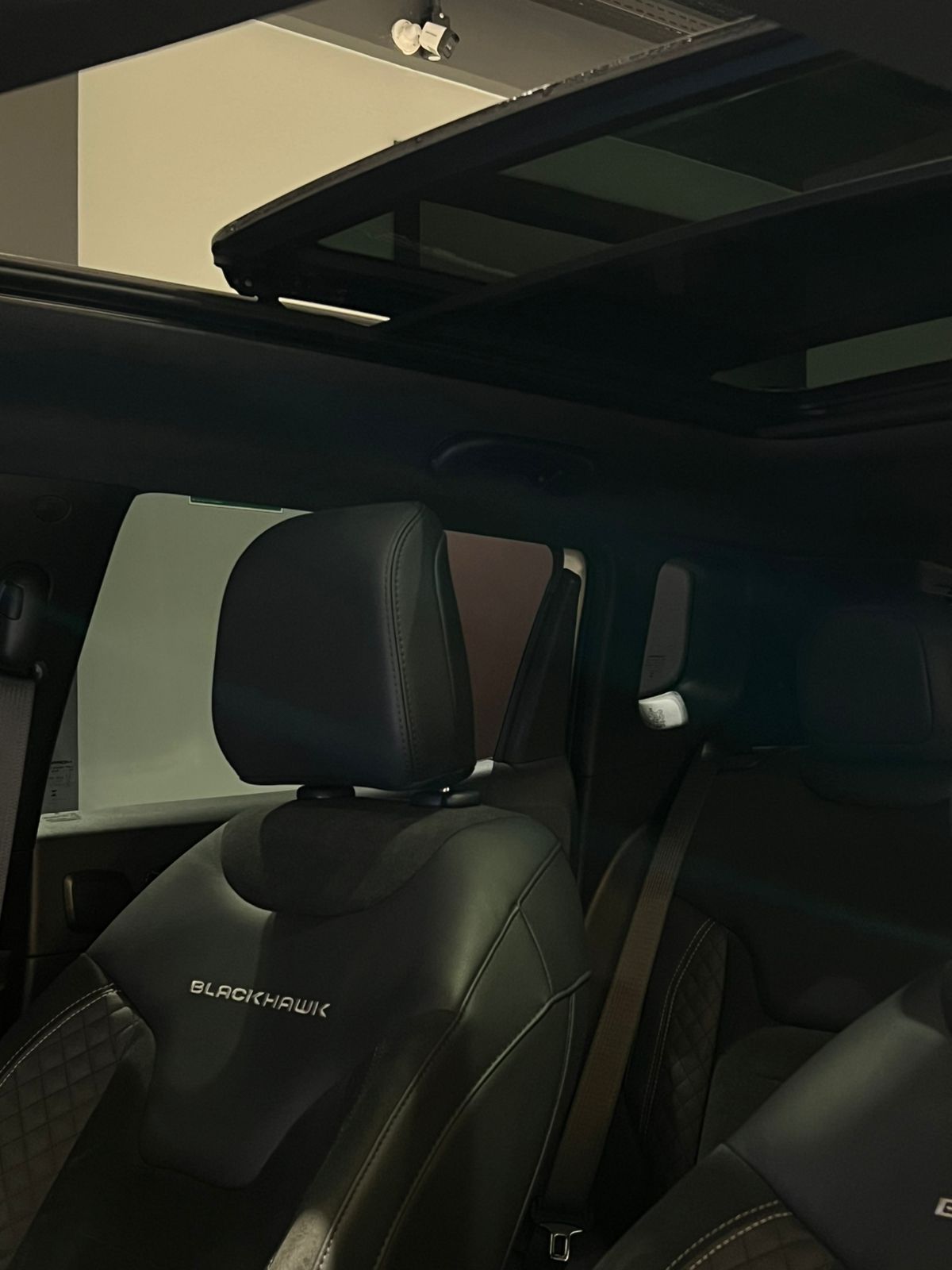 Jeep-Compass-Blackhawk