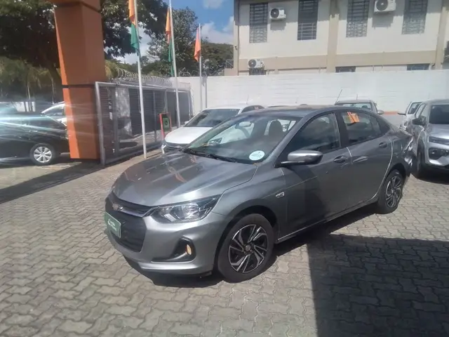Carro Chevrolet Onix Plus 2025 LT 1.0