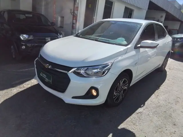 Carro Chevrolet Onix Plus 2025 LT 1.0