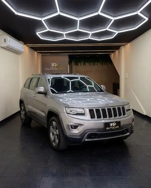 Carro Jeep Cherokee 2014 Limited 3.2 V6