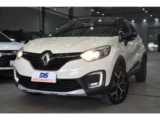 Carro Renault Captur 2017 Intense 1.6 16v SCe CVT (Flex)