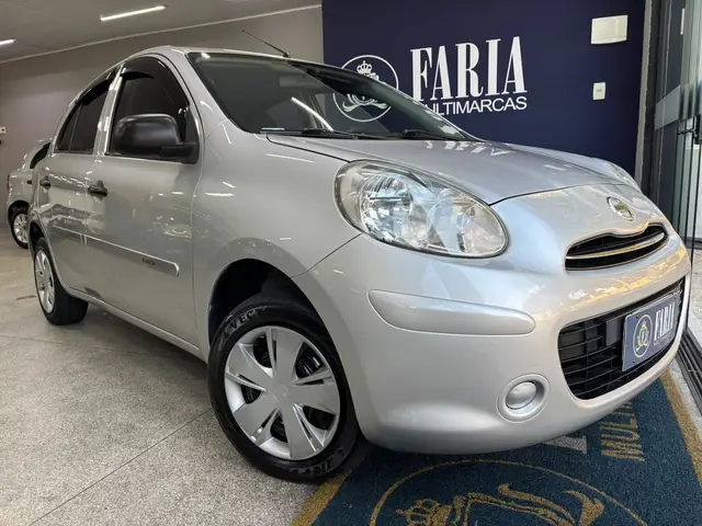 Carro Nissan March 2013 1.0 16V (Flex)