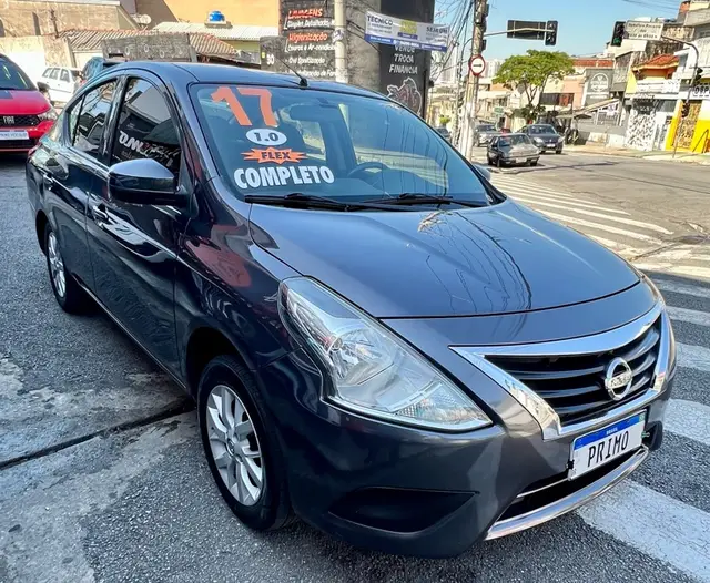 Carro Nissan Versa 2017 1.0 12V (Flex)