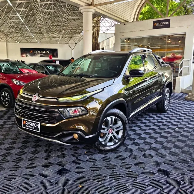 Carro Fiat Toro 2017 Volcano 2.0 diesel AT9 4x4