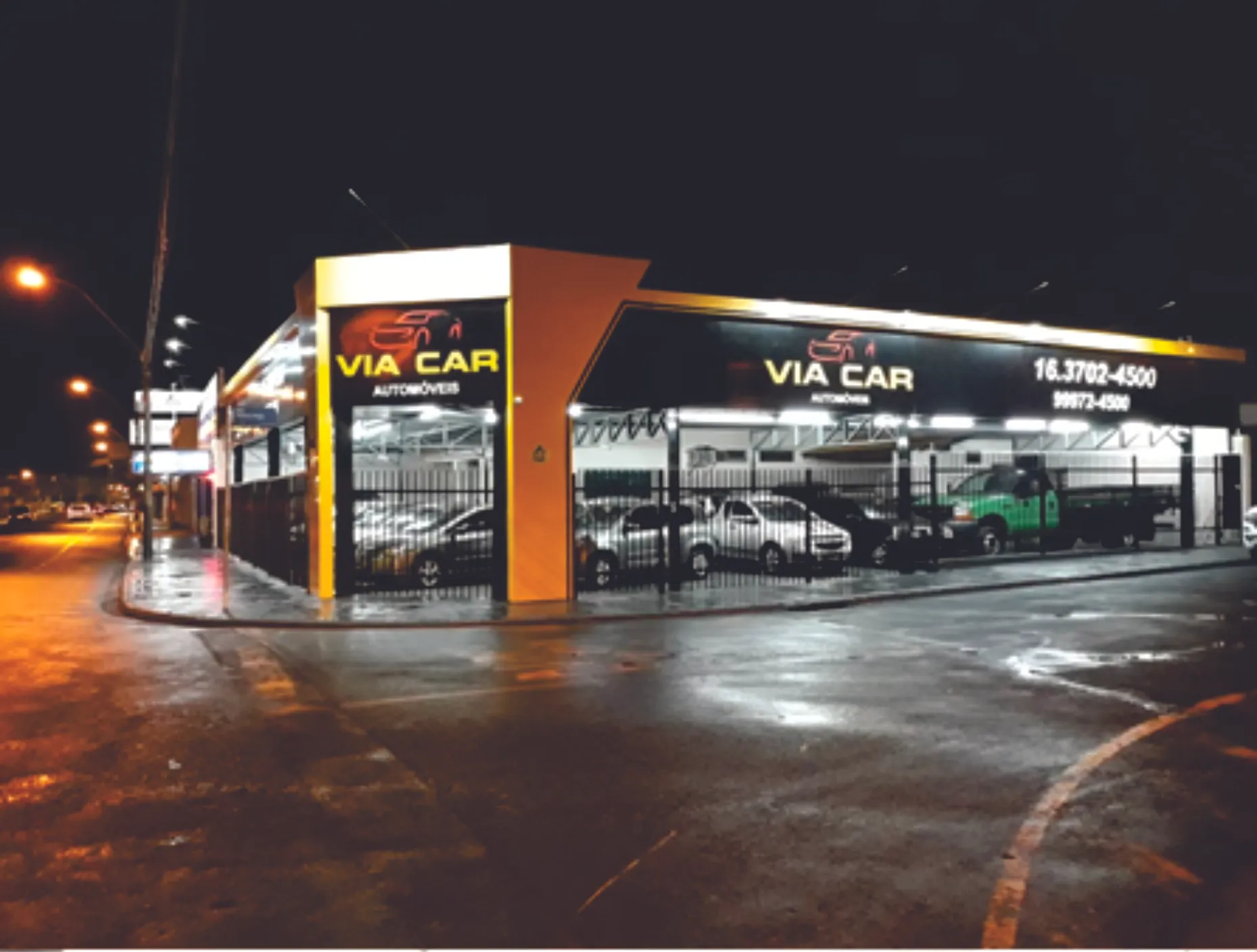 Fachada da loja VIA CAR AUTOMÓVEIS - Franca - SP