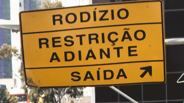 Restrição volta a operar nos horários de pico, como antes da pandemia. Descumprimento das medidas acarreta multa de R$ 130,16 e quatro pontos na CNH