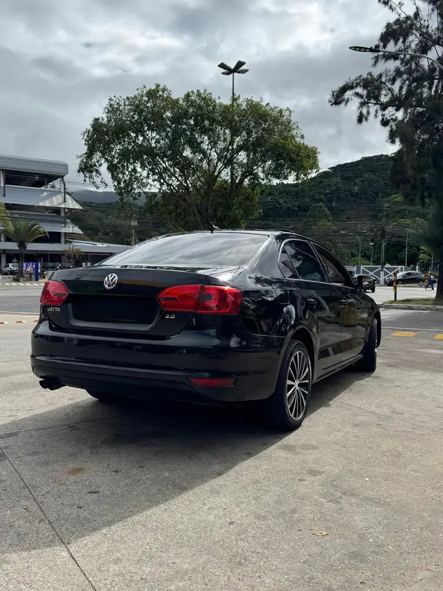 Carro Volkswagen Jetta 2013 2.0 Comfortline (Flex)