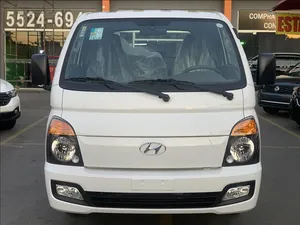Hyundai HR 2022 2.5 CRDi Longo sem Cacamba DA12A