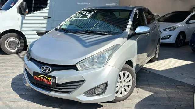 Carro Hyundai HB20S 2014 1.0 Comfort Plus (Flex)