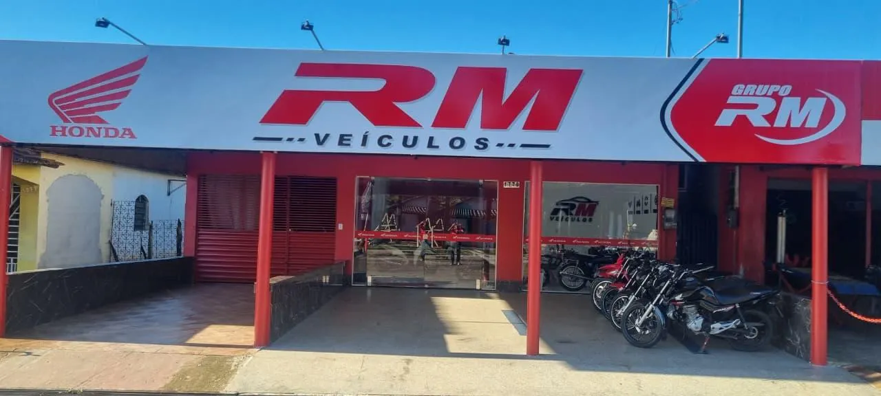 Fachada da loja R M veiculos - Santa Maria do Pará - PA
