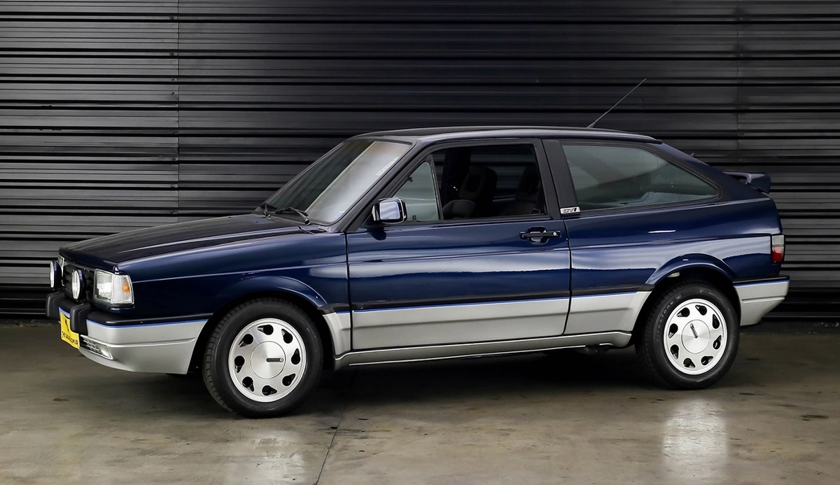 Conheça dez modelos que revolucionaram a indústria automobilística nacional com equipamentos que se tornaram comuns nos dias atuais