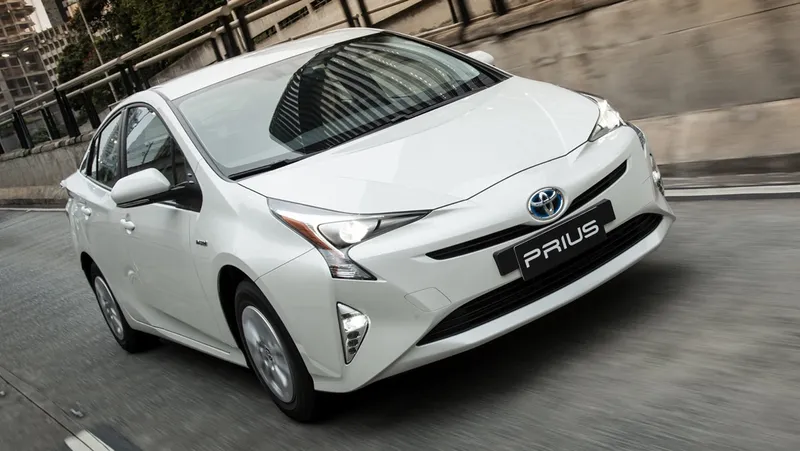 Toyota Prius, que “popularizou” motor híbrido do Corolla, sai de linha
