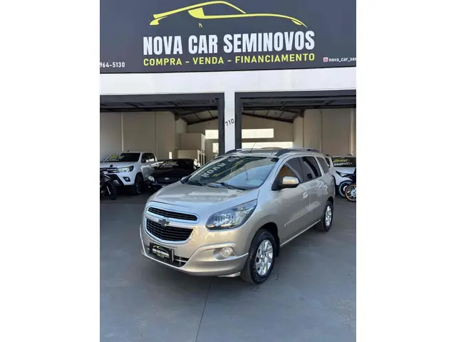Carro Chevrolet Spin 2015 LTZ 7S 1.8 (Flex)