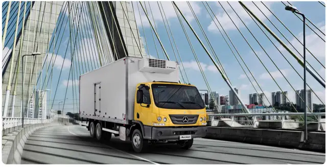 Carro Mercedes-Benz Accelo 2022 1316/46 6X2ES