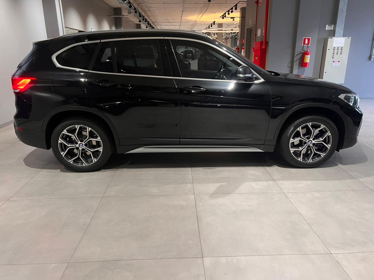 BMW-X1-sDrive20i X-Line 2.0 Turbo (Flex) (Aut)