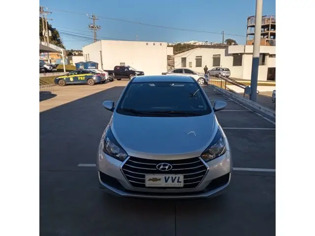 Carro Hyundai HB20S 2017 1.6 Comfort Plus (Flex)