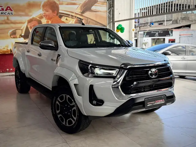 Carro Toyota Hilux Cabine Simples 2024 4x4 2.8 Diesel