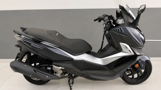 Moto Dafra Cruisym 2025 300