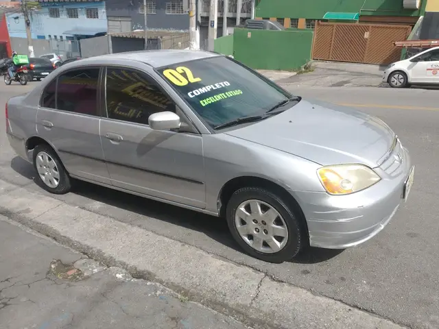 Carro Honda Civic 2002 Sedan LX 1.7 16V