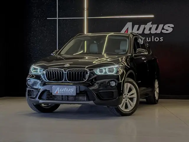 Carro BMW X1 2017 2.0 sDrive20i X-Line ActiveFlex