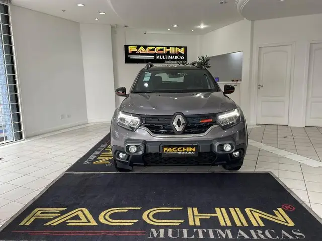 Carro Renault Duster Plus 2026 Iconic 1.3