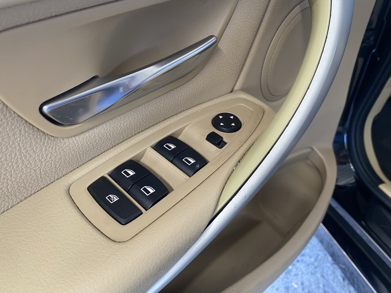 BMW 320i 320i 2.0
