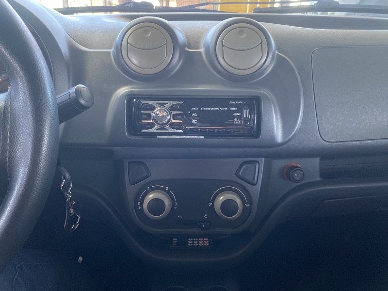 Fiat Uno Vivace 1.0 8V (Flex) 2p