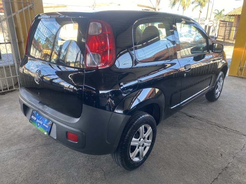 Fiat Uno Vivace 1.0 8V (Flex) 2p