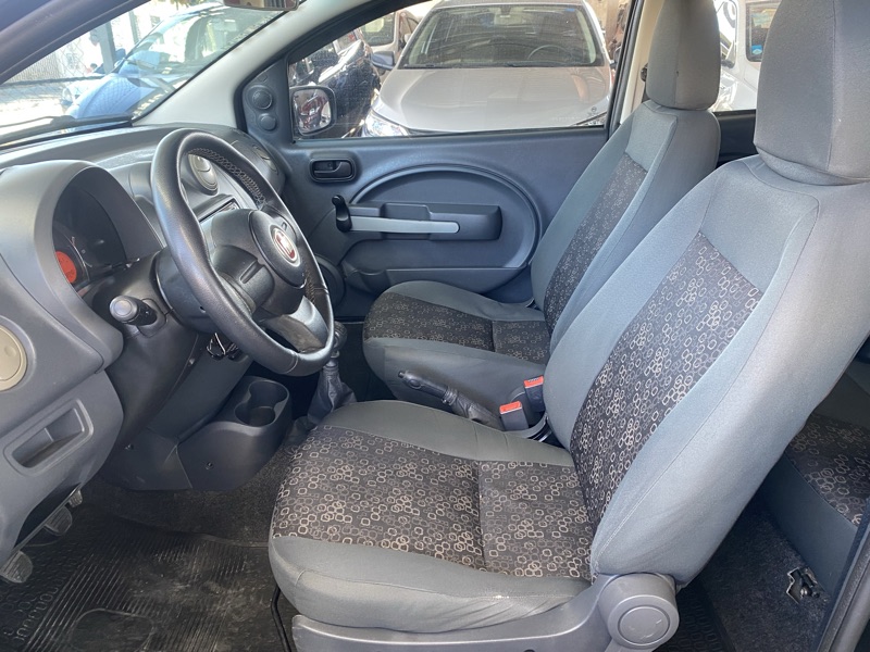 Fiat Uno Vivace 1.0 8V (Flex) 2p