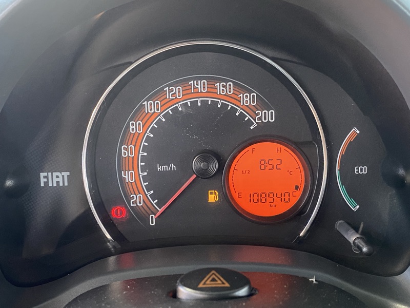 Fiat Uno Vivace 1.0 8V (Flex) 2p